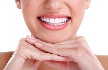 Woman smiling with beautiful white teeth